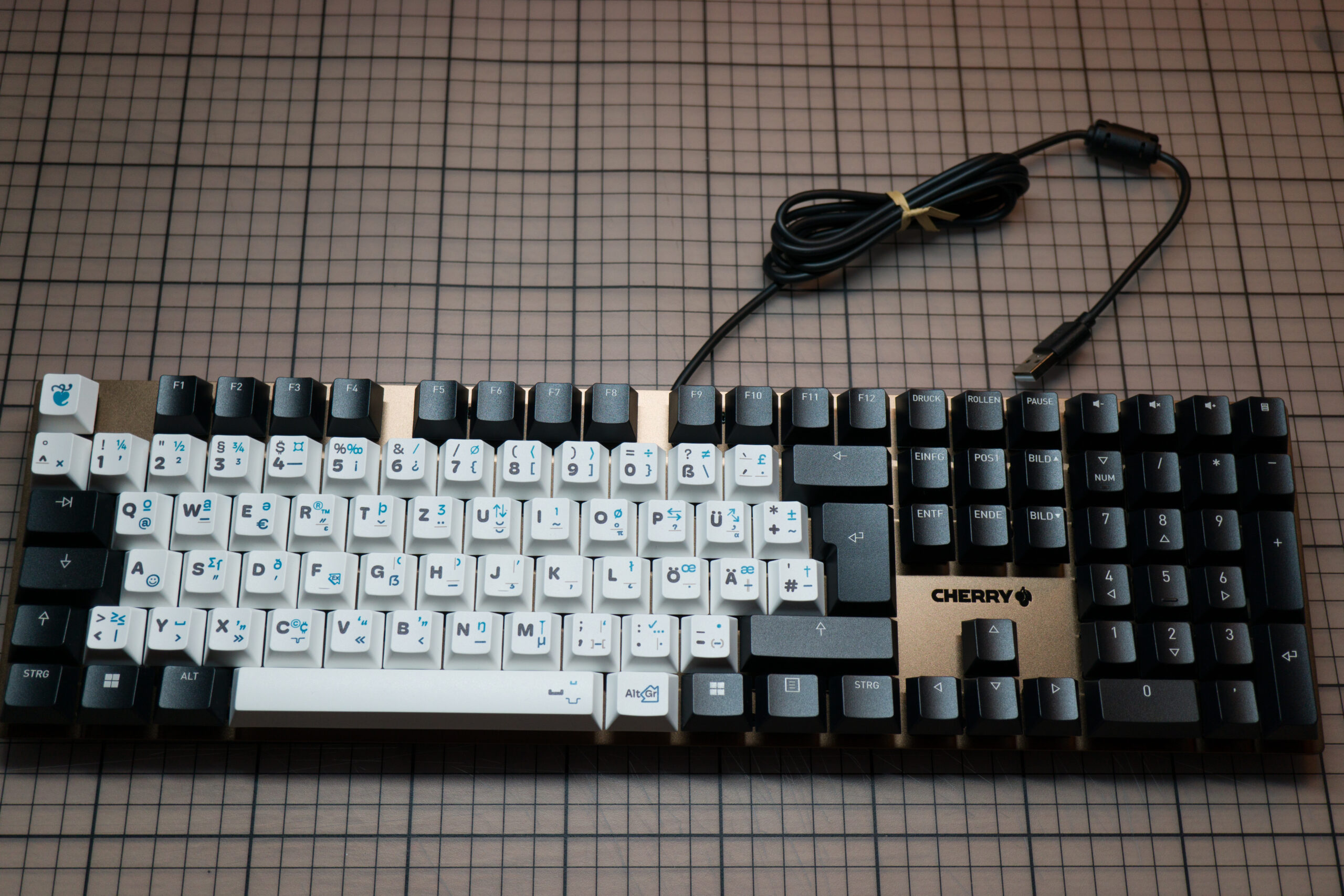 20241129-0002-typotasten-2-scaled.jpg